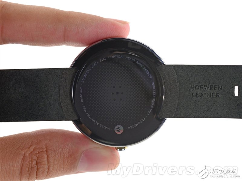 Moto 360暴力拆解：足以秒杀Apple Watch的智能手表？