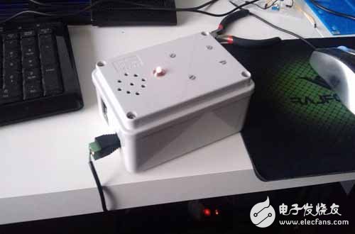 用Arduino开发板DIY一个考勤记录器